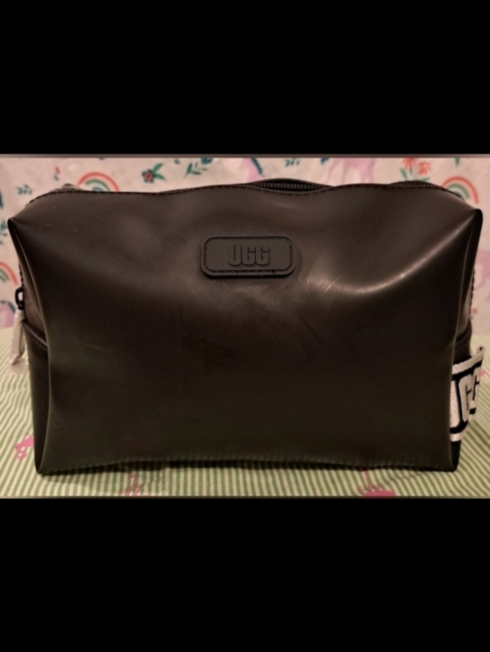 NWT UGG Black Rubber Waterproof Cosmetic Makeup Beauty Unisex Travel Pouch Bag